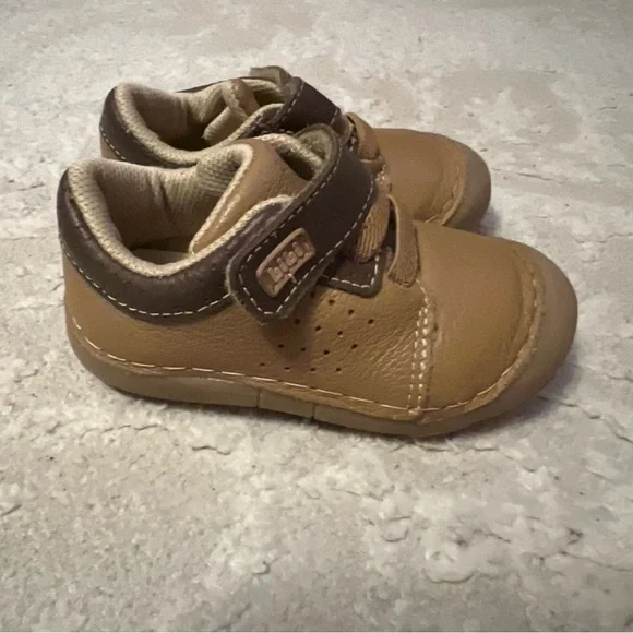BiBi Tan and Brown Baby Walker Shoes Size 5.5 - Picture 4 of 9